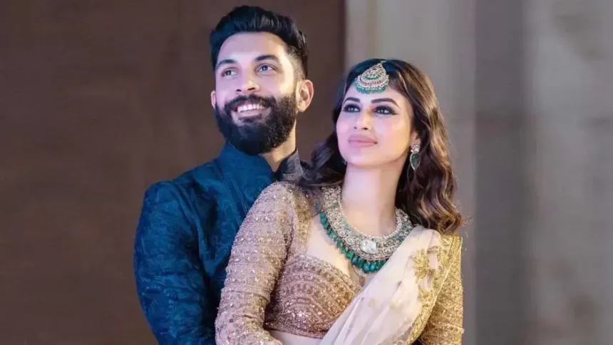 Mouni Roy Suraj Nambiar Split